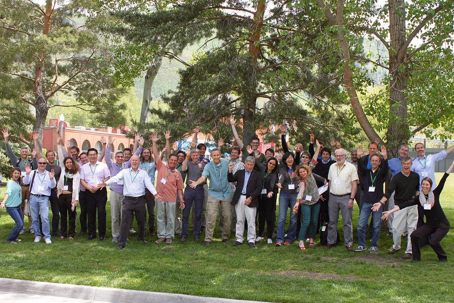 Decadal Climate Prediction: Improving Our Understanding of Processes and Mechanisms to Make Better Predictions group photo
