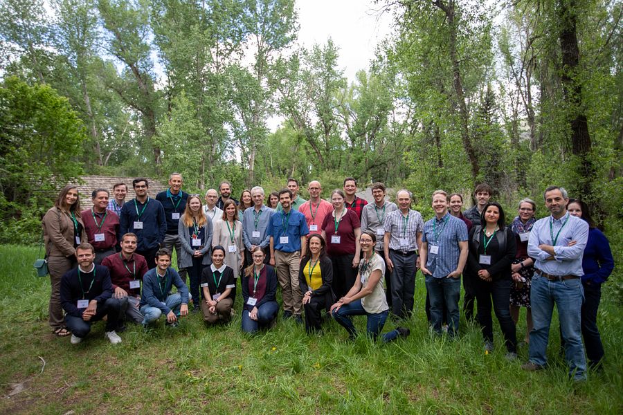 Exploring the Frontiers in Earth System Modeling with Machine Learning and Big Data group photo