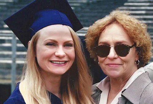 jessie and mom graduation