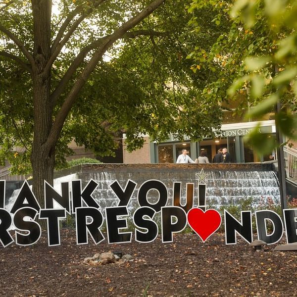 Thank-You-First-Responders-Sign-1-1024x683.jpg