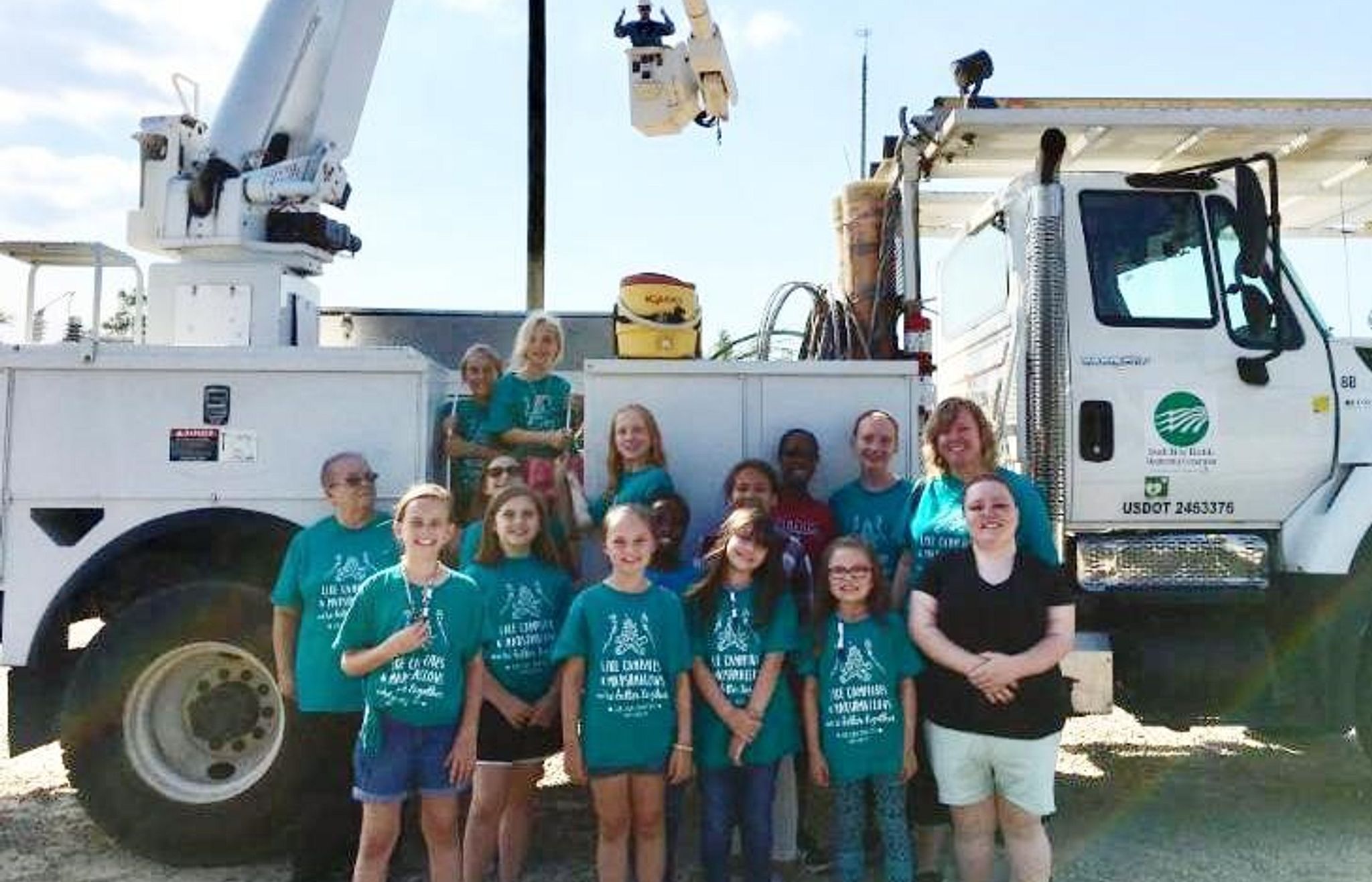 South River Electric Membership Corporation Hosts Girl Scout Troops 