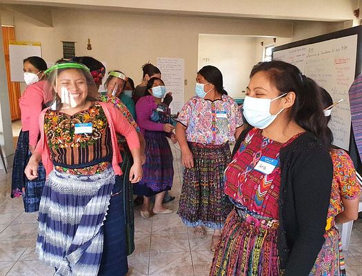 Mayan Midwives participating in the PMC training