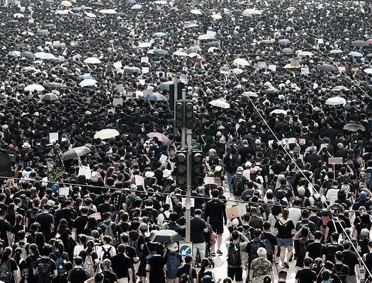 crowd in the rain
