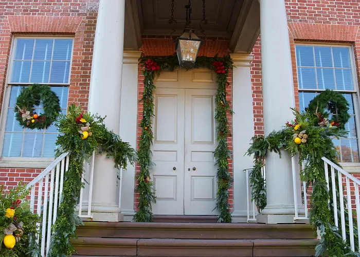 Tryon Palace Decorated for the Holidays